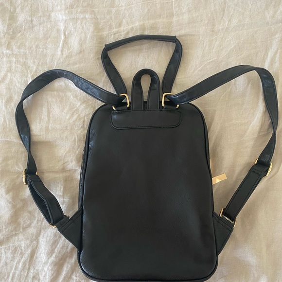 Italian Leather Black Backpack - Picture 3 of 8